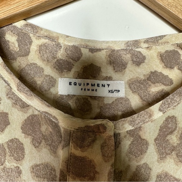 Equipment Femme 100% Silk Animal Print Blouse Size XS - Picture 5 of 10